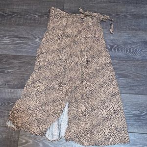 Small Long Skirt with slit, ties at waist